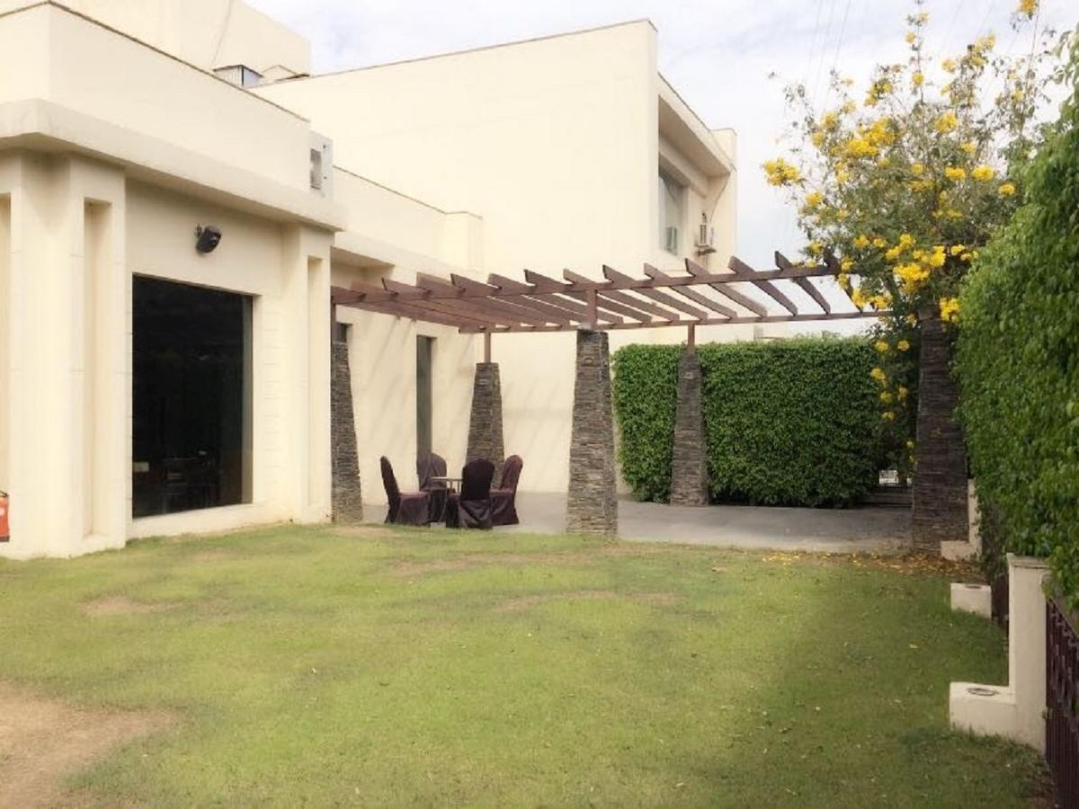 Hotel Vista نيودلهي المظهر الخارجي الصورة